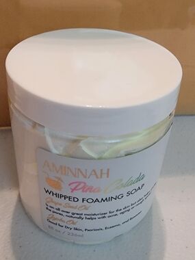 Aminnah Piña Colada Whipped Foaming Soap - White